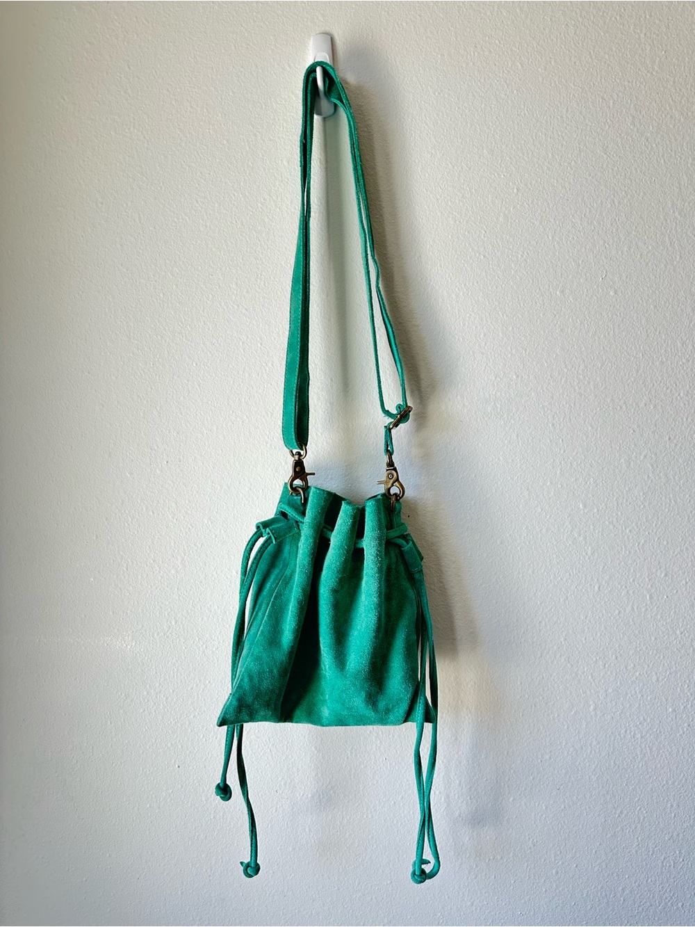 Free People // Billie Suede Crossbody Bag - Kelly Green - Picture 3 of 9